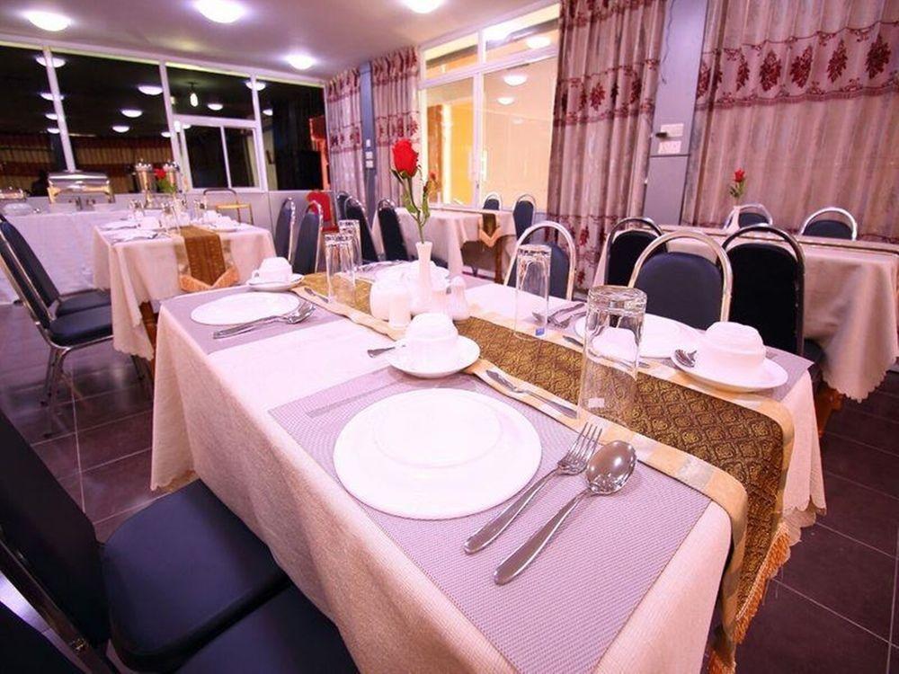 Royal Naung Yoe Hotel Мандалай Экстерьер фото